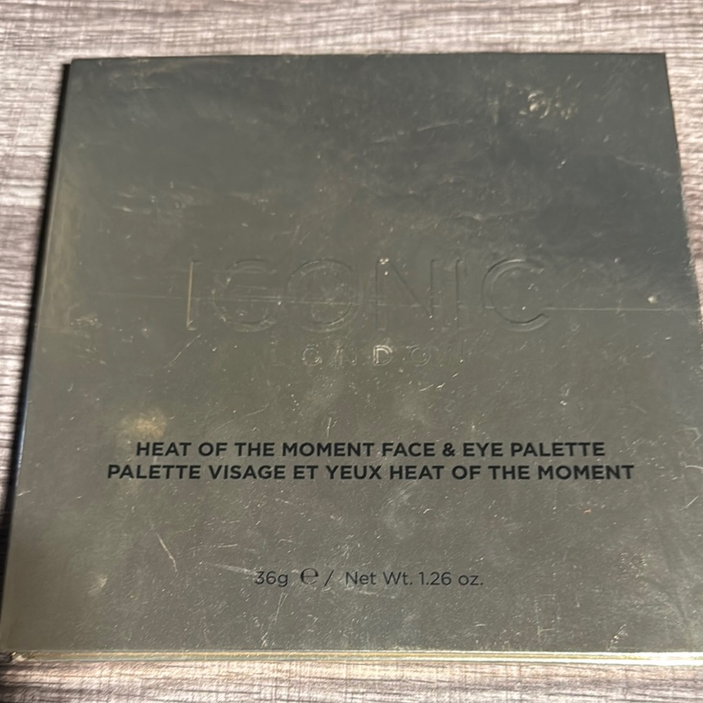 ICONIC London Gold Accent Palette